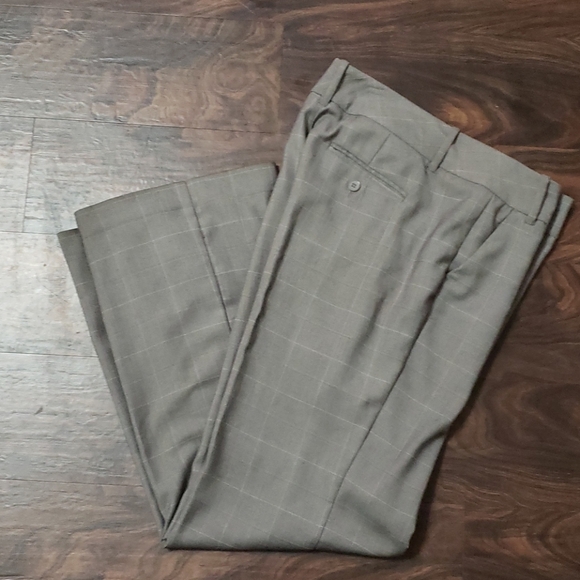 Trousers - Picture 1 of 2